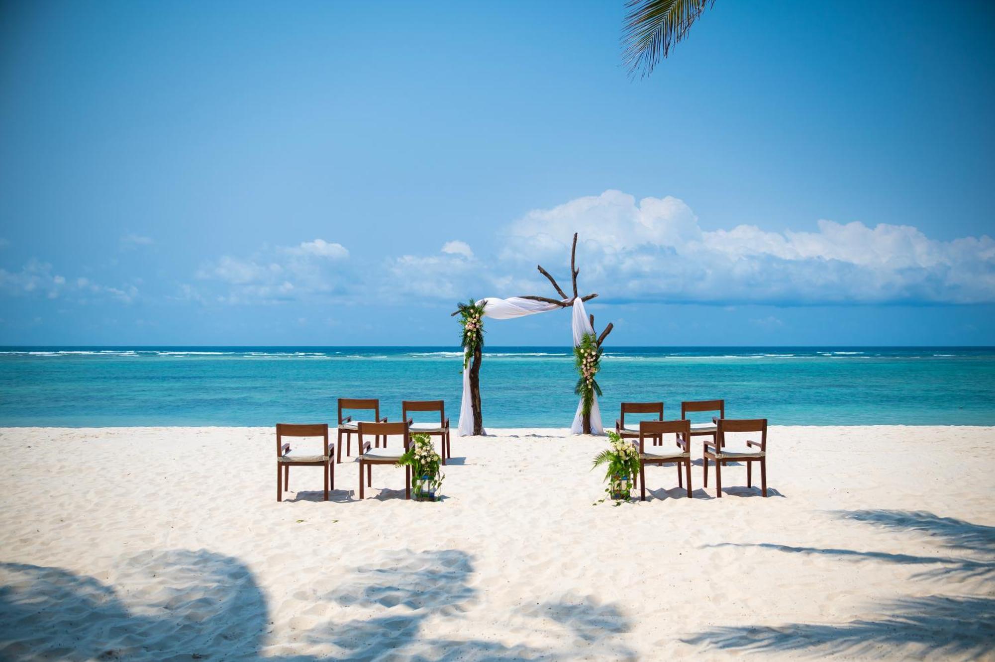 منتجع ليجر لودج بيتش آند جولف شاطئ دياني المظهر الخارجي الصورة Beach at Iberostar Grand Hotel Bávaro